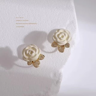 Pequena camélia fresca indolor Mosquito bobina bandeja clipe de orelha doce moda nicho brincos simples All-Match na moda