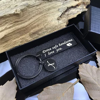 Presente De Aço Inoxidável Chaveiro Seguro De 26 Letras Aniversário Dia Dos Namorados