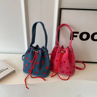 Niche High-End Drawstring Drawstring Drawstring Bag Saco Bordado com Coração Saco Bordado com Balde All-Match One-S