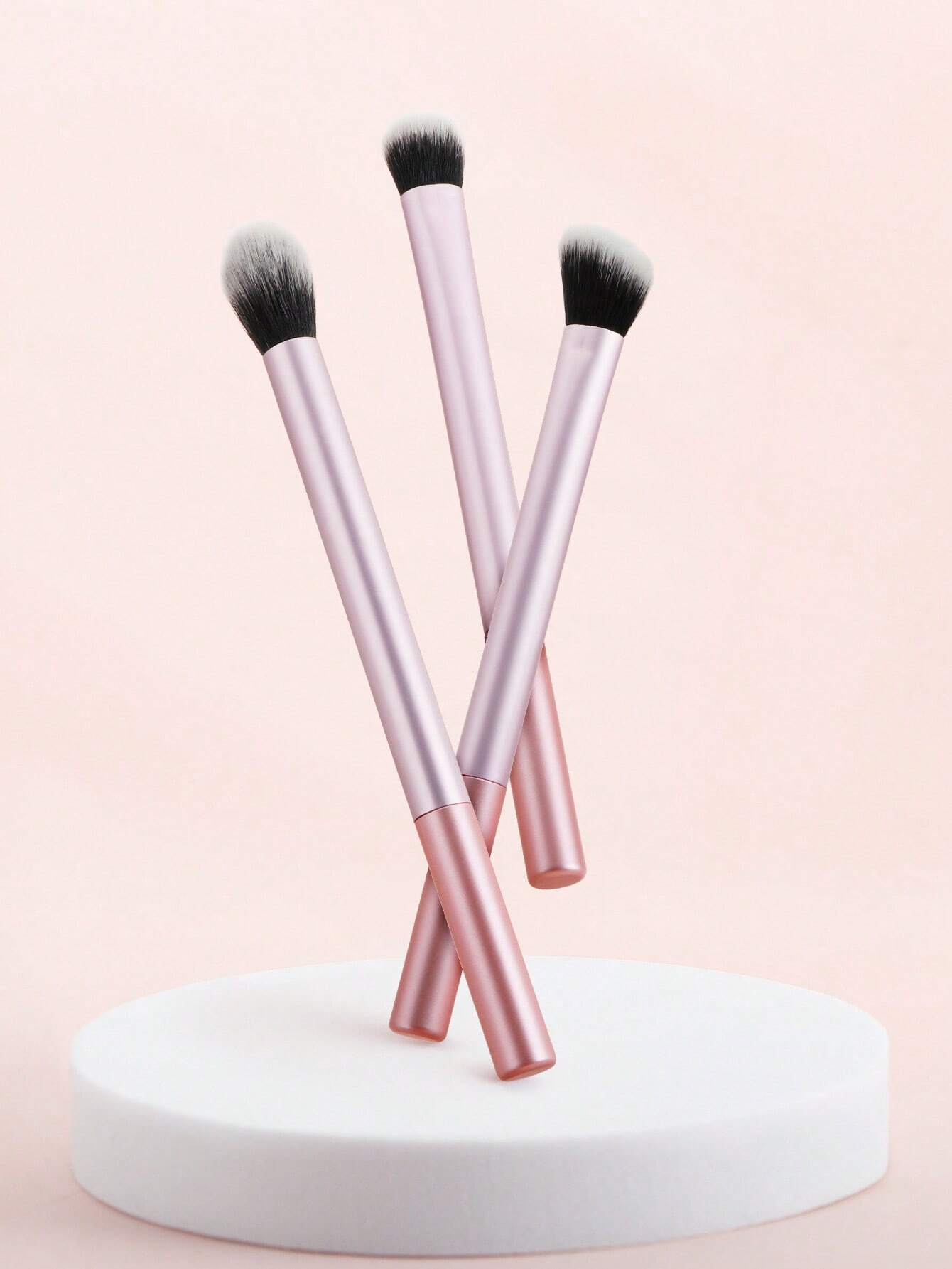 3 Conjunto de Escova de Maquiagem Long Tube Pink Conjunto de Escova de Maquiagem de Fundo Plano Lata de Maquiagem de Fundo Plano Inclui Escova de Olhos Escova de Sombra Destaque Escova de Maquiagem Ferramenta de Maquiagem Beauty Tool Factory Sales 