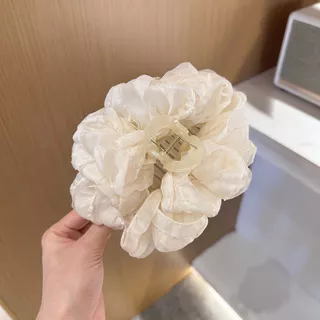 Flor flutuante Jiyuebai ~ Clipe de garra de arco grande fofo em fada suave Super fada Volume de cabelo clipe de tubarão