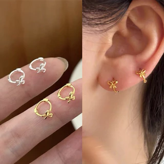 1 par pacote requintado pequeno arco fivelas de orelha feminino luz luxo All-Match brincos clássicos nicho Design luz lu