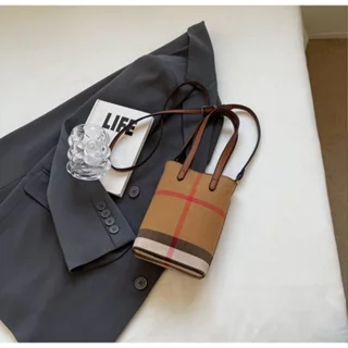 2024 Novo Estilo Combina com Tudo Costurando Contraste Cor Bolsa Xadrez Feminina Alta Textura Vertical Moda Um @-