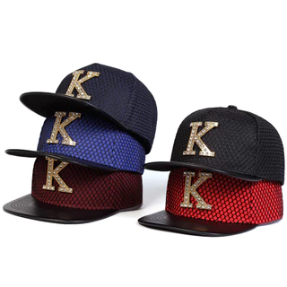 Unisex Letter K Metal Label Designer Ajustável Chapéu De Baseball Hip Hop Bonés Primavera Outono-Chapéus De Lazer Ao Ar Livre Acessórios De Viagem Para Mulheres Homens
