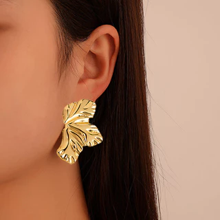 Brincos de Flor de Ouro Retro Exagerado Brincos de Flor de Ouro Simples Temperamento Matte Irregular Brincos de Pétalas de Liga Mulheres