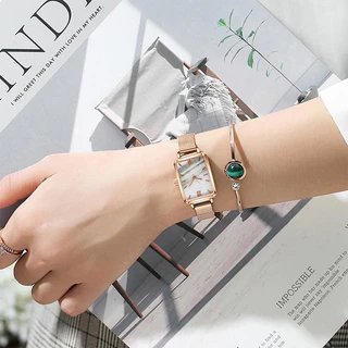 Venda a Quente Relógio de Quartzo Relógio Feminino de Luxo Leve Nicho de Luxo Simples Temperamento Literário Pequeno Disco Quadrado Magnético Novo Estilo Relógio Feminino Relógio Pequeno Verde