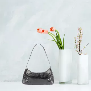 1 pçs textura Super quente na moda legal axilas saco feminino novo estilo nicho Design saco da motocicleta moda All-Match Shou