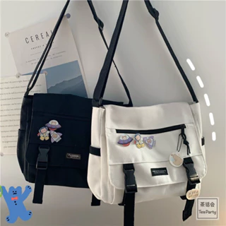 Saco De Lona Para Estudantes Harajuku Japonês Com Ferramentas De Vento Escuro Versão Coreana Do INS retro street shooting messenger bag