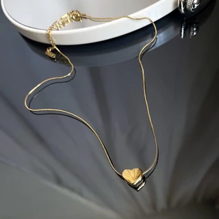 1 pacote clássico Design simples ouro amor pingente colar feminino aço inoxidável banhado 18K jóias de ouro não-desbotam