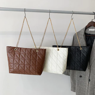 1PC Minimalista Trendy Minimalist Para Bolsa Feminina Com Grade Diamantada Alça Metálica Em Relevo De Ombro De Grande Capacidade Multi Funcional De Couro PU
