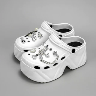 2024 Novo Estilo Triângulo de Moda Marca Triângulo de Calcanhar Alto Sapatos de Buraco de Couro Padrão 8809