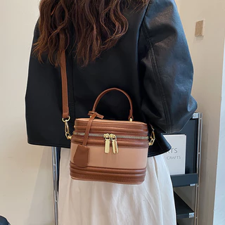 Niche Design Bolsa Bolsa Bolsa Bolsa Feminina Bolsa Feminina Novo Estilo Moda High-End Texture Messenger Bag All-Match Small Buck