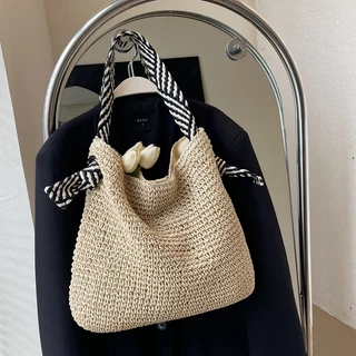 Grande capacidade elegante cor sólida palha trançada fivela magnética bolsa de ombro fechada bolsa de viagem